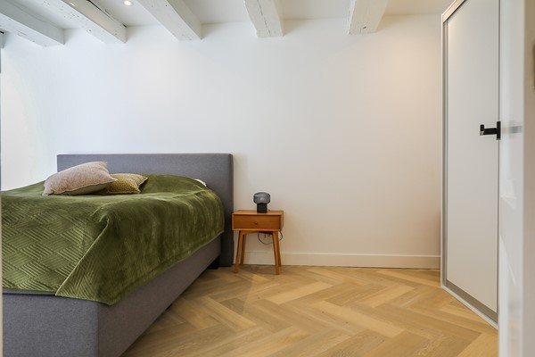 Nieuwezijds Voorburgwal 18-B 5.jpg